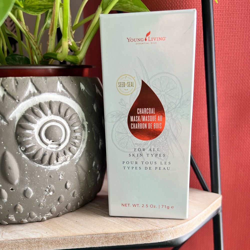 Young Living Charcoal Mask - Red and Gray